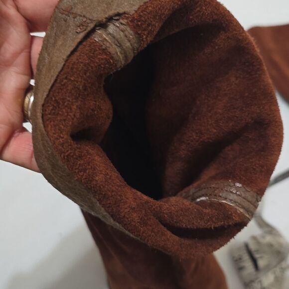 BCBG GENERATION VINTAGE PULL ON SUEDE BOOTS SIZE  9.5 - Picture 9 of 12